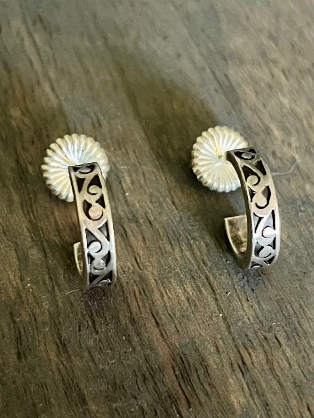 Vintage Lois Hill 925 Sterling Silver Signature Scroll Huggie Hoop Earrings
